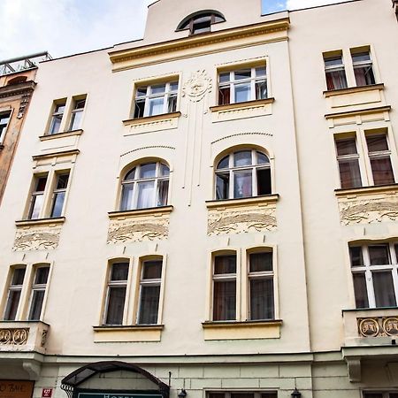 Hotel Sunflower Prague Exterior photo