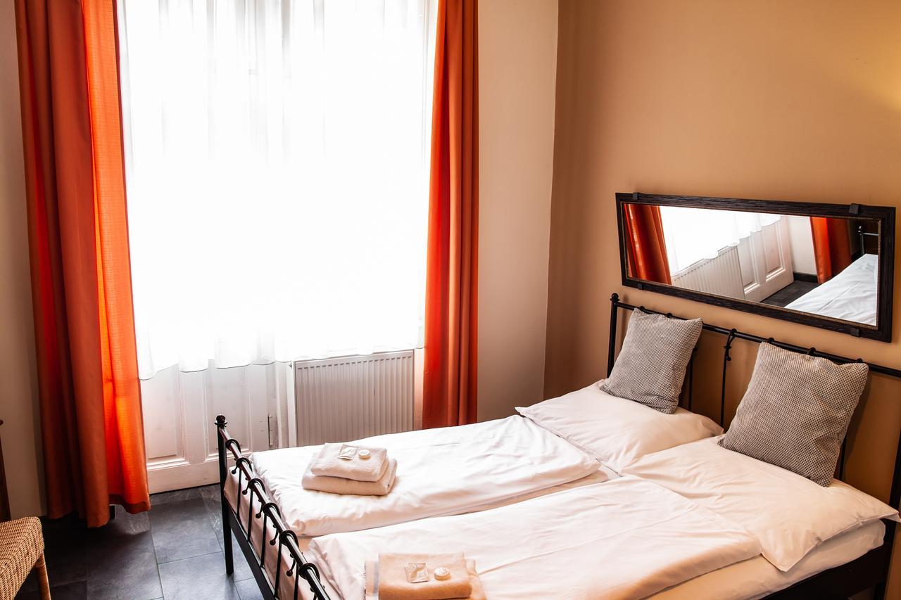 Hotel Sunflower Prague Exterior photo